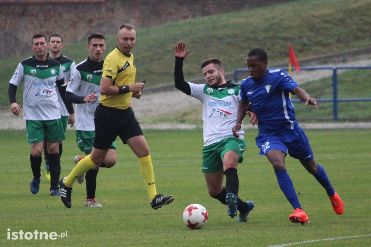 AKS Strzegom - BKS Bolesławiec 1:0