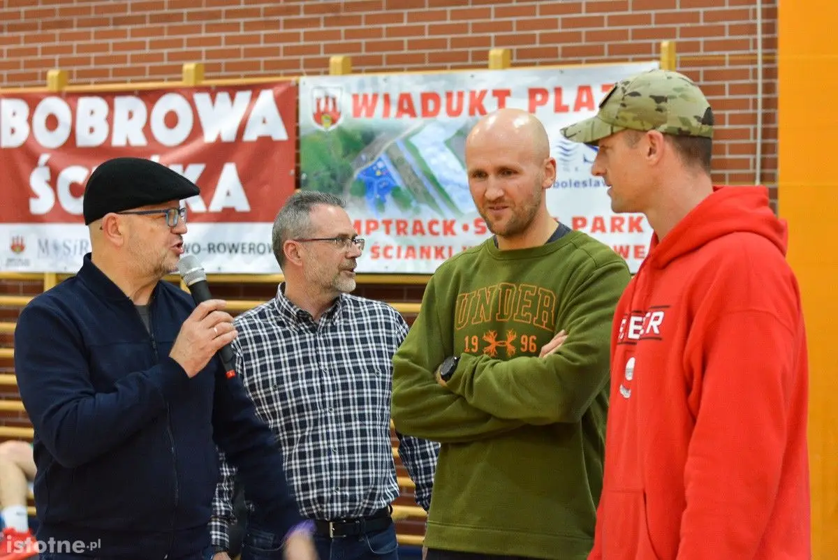 Żołnierze US Army i 23 Pułku Artylerii meczem koszykówki uczcili Święto Niepodległości