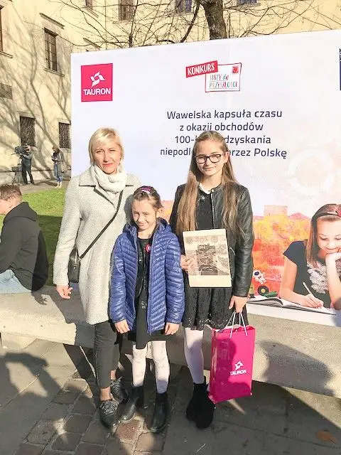 Uczennice „jedynki” laureatkami konkursu „Listy do przyszłości”