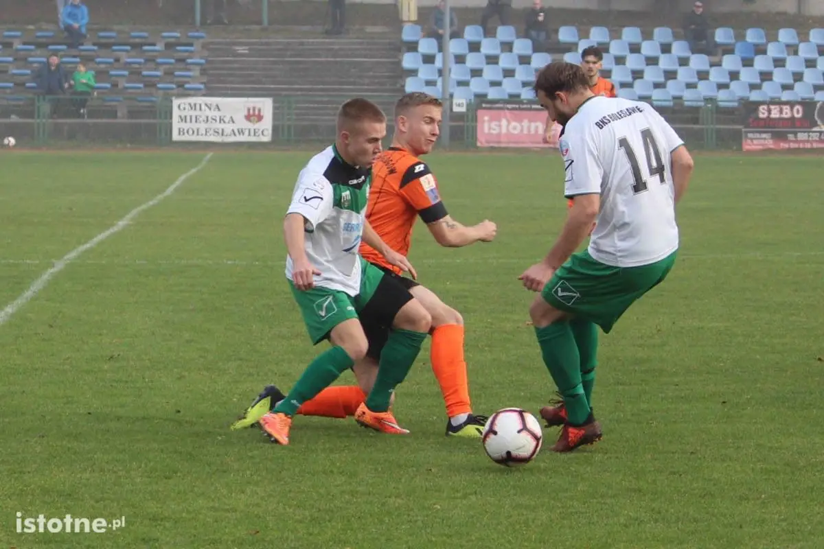 BKS: przegrana z liderem na zakończenie rundy