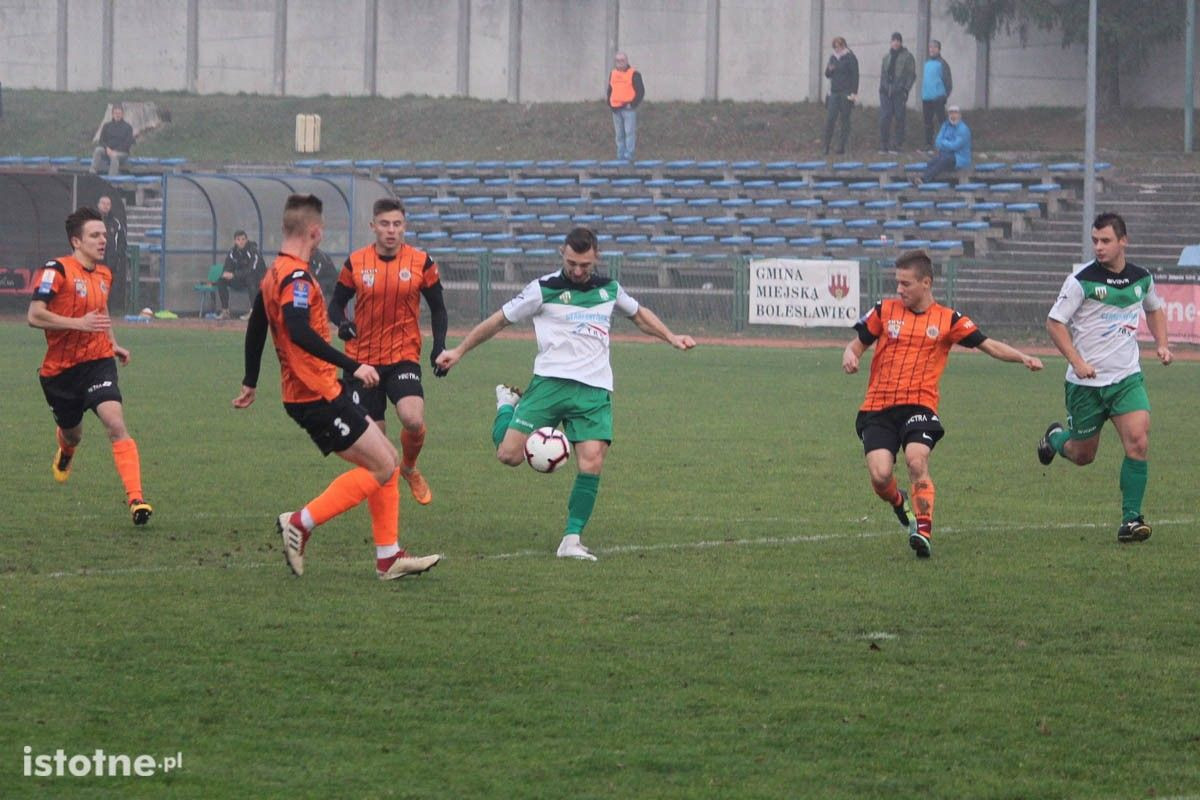 BKS: przegrana z liderem na zakończenie rundy