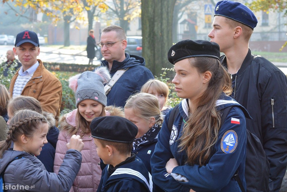 Tzw. park Waryńskiego w Bolesławcu wreszcie nosi właściwe imię – hm. Huberta Bonina