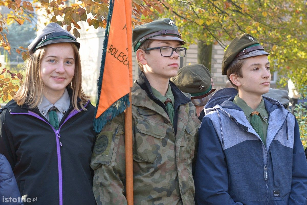 Tzw. park Waryńskiego w Bolesławcu wreszcie nosi właściwe imię – hm. Huberta Bonina