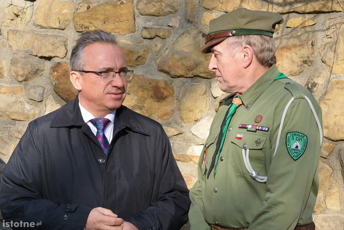 Tzw. park Waryńskiego w Bolesławcu wreszcie nosi właściwe imię – hm. Huberta Bonina