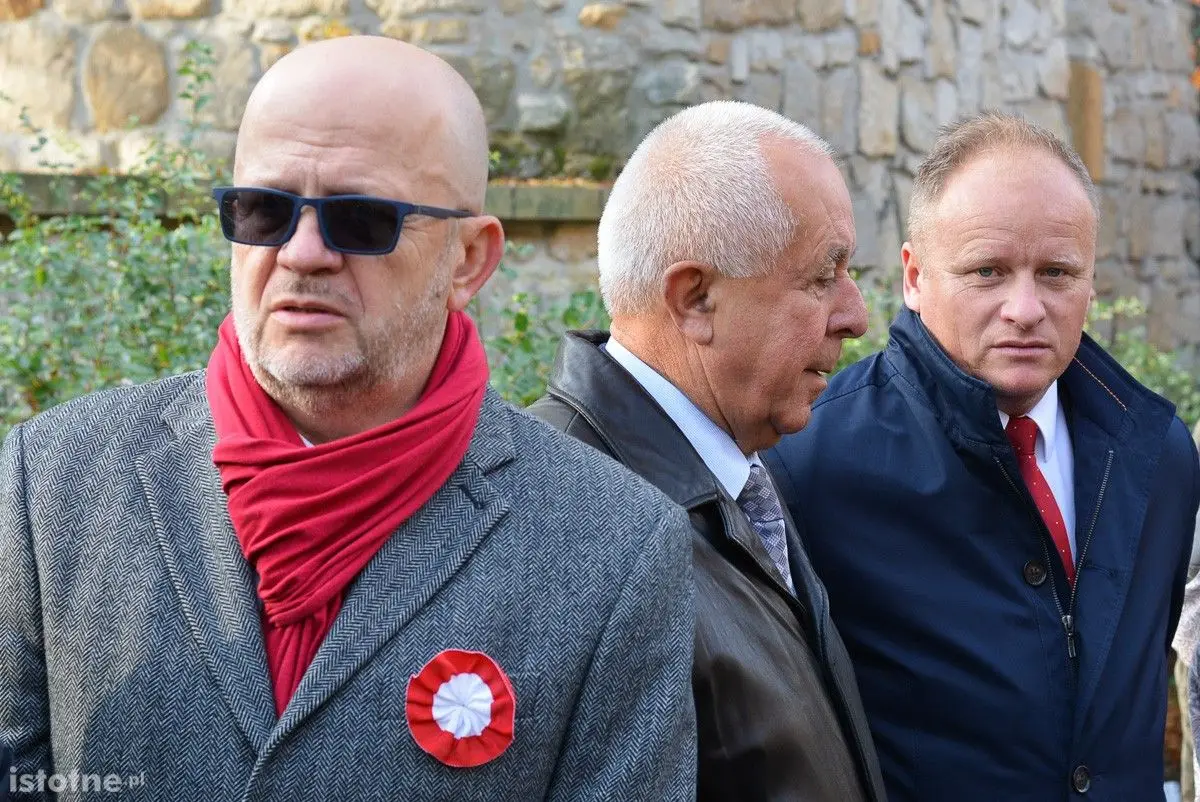Tzw. park Waryńskiego w Bolesławcu wreszcie nosi właściwe imię – hm. Huberta Bonina