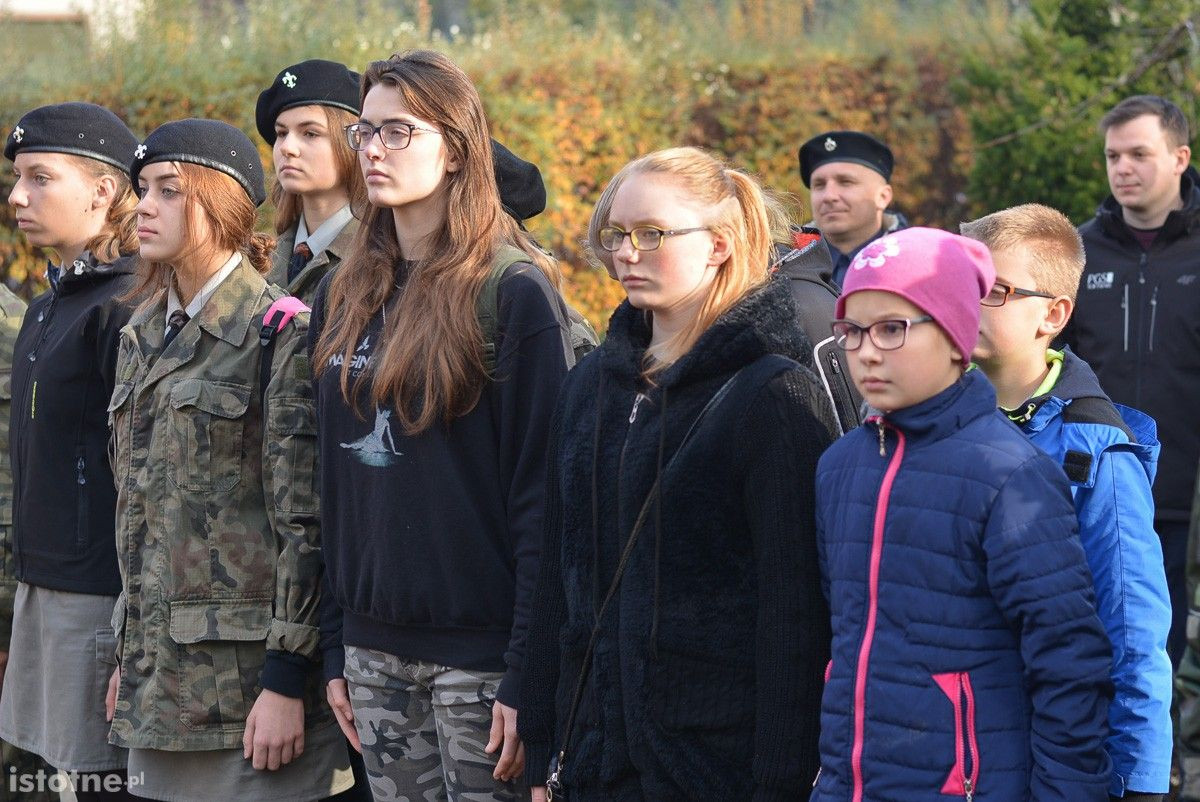 Tzw. park Waryńskiego w Bolesławcu wreszcie nosi właściwe imię – hm. Huberta Bonina