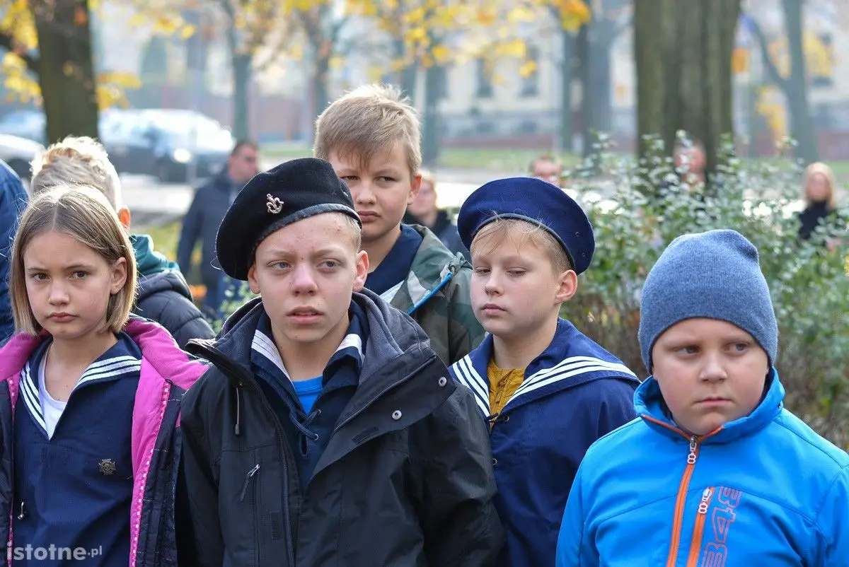 Tzw. park Waryńskiego w Bolesławcu wreszcie nosi właściwe imię – hm. Huberta Bonina
