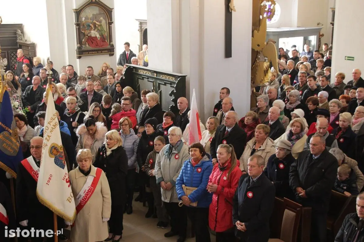 Msza w setną rocznicę odzyskania niepodległości przez Polskę