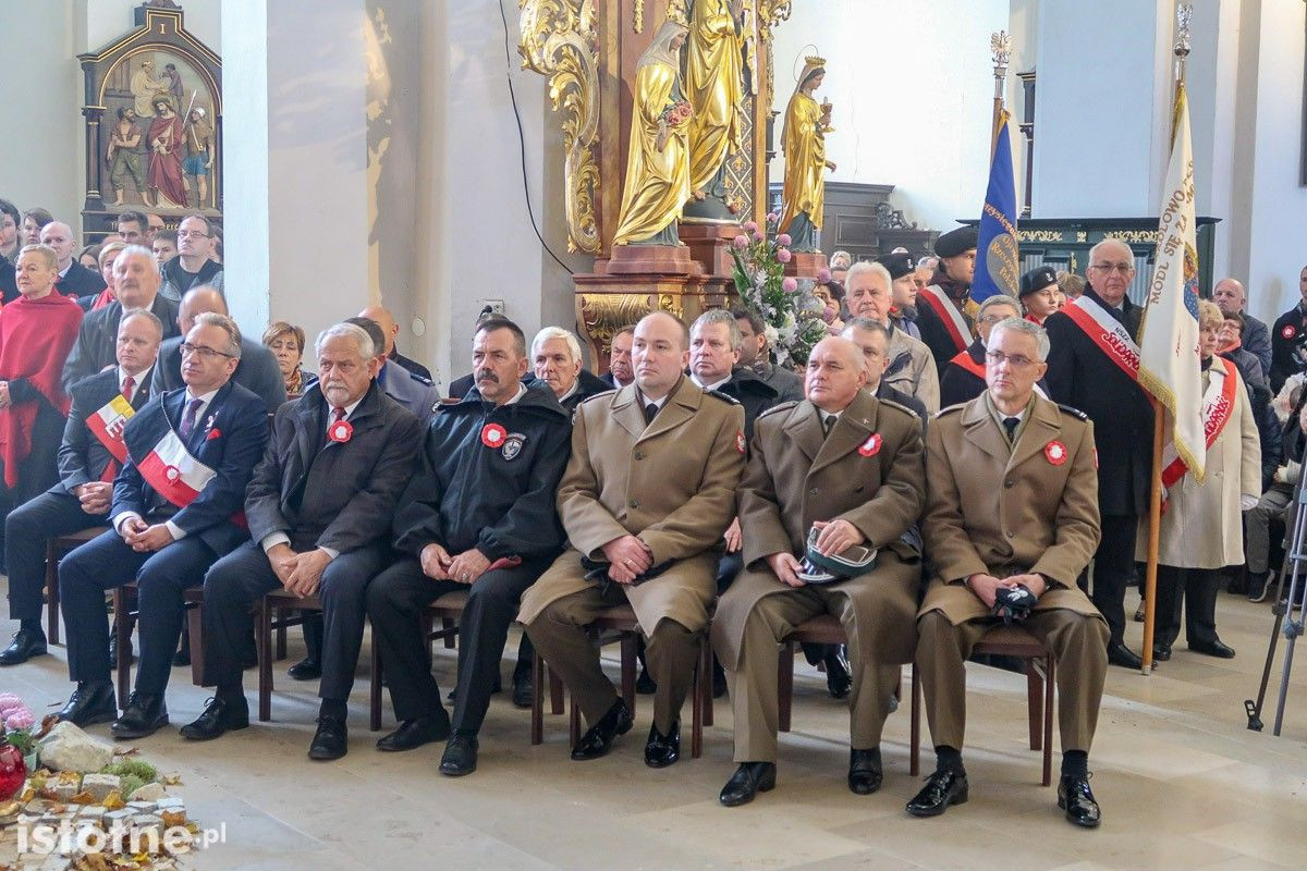 Msza w setną rocznicę odzyskania niepodległości przez Polskę