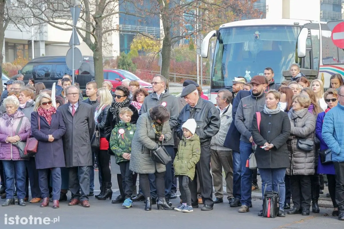 Uroczystość odsłonięcia pomnika 100-lecia Odzyskania Niepodległości