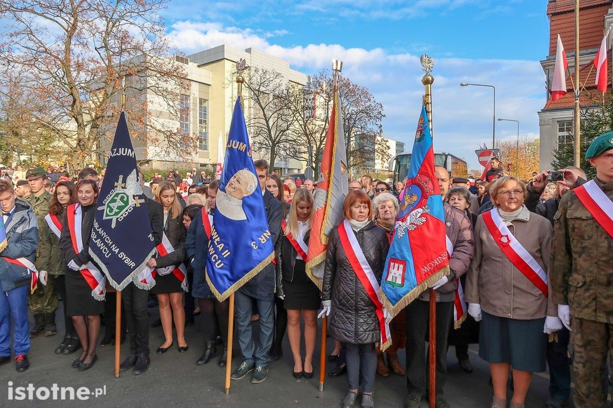 Uroczystość odsłonięcia pomnika 100-lecia Odzyskania Niepodległości