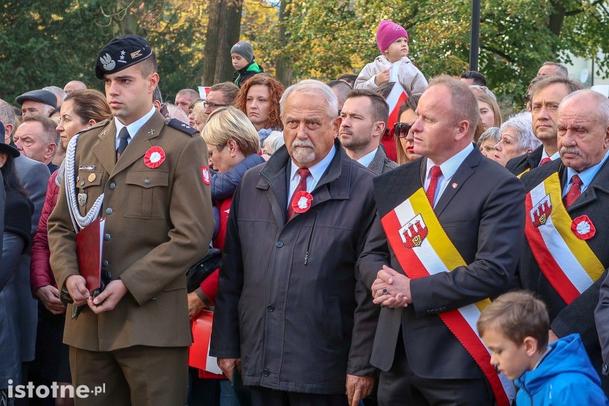 Uroczystość odsłonięcia pomnika 100-lecia Odzyskania Niepodległości