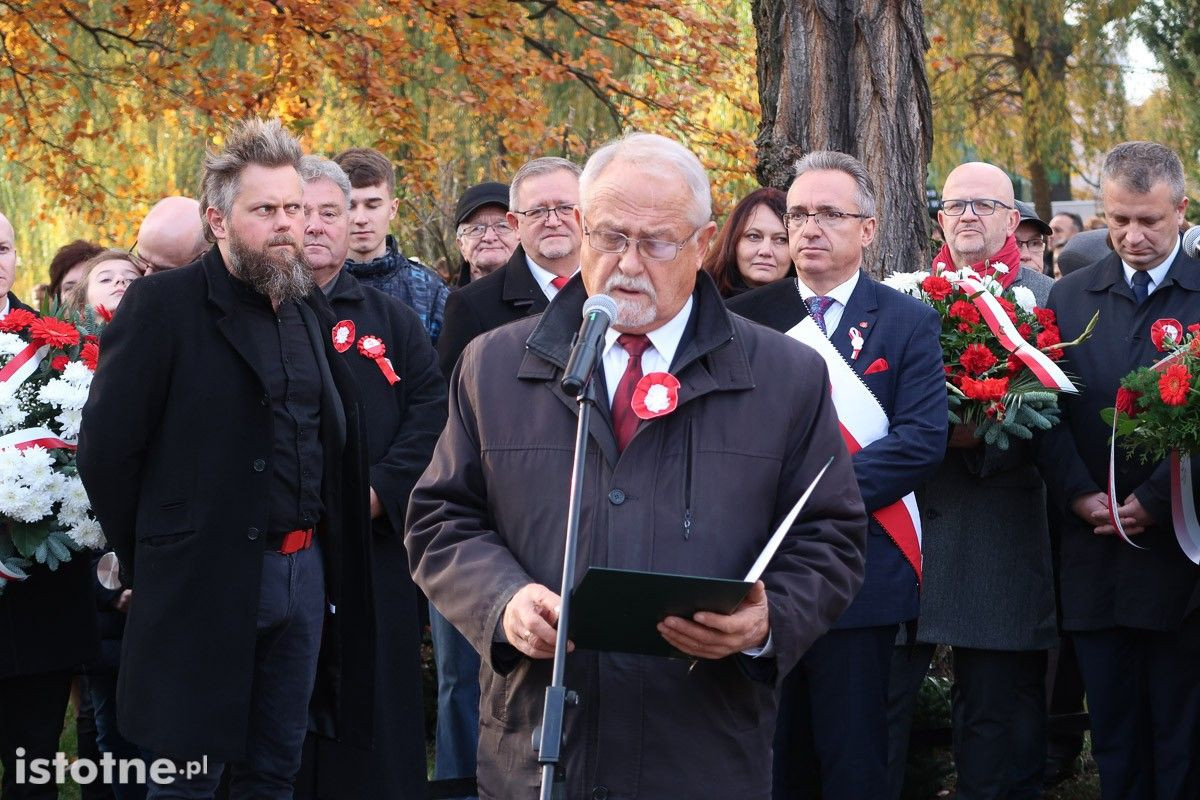 Uroczystość odsłonięcia pomnika 100-lecia Odzyskania Niepodległości