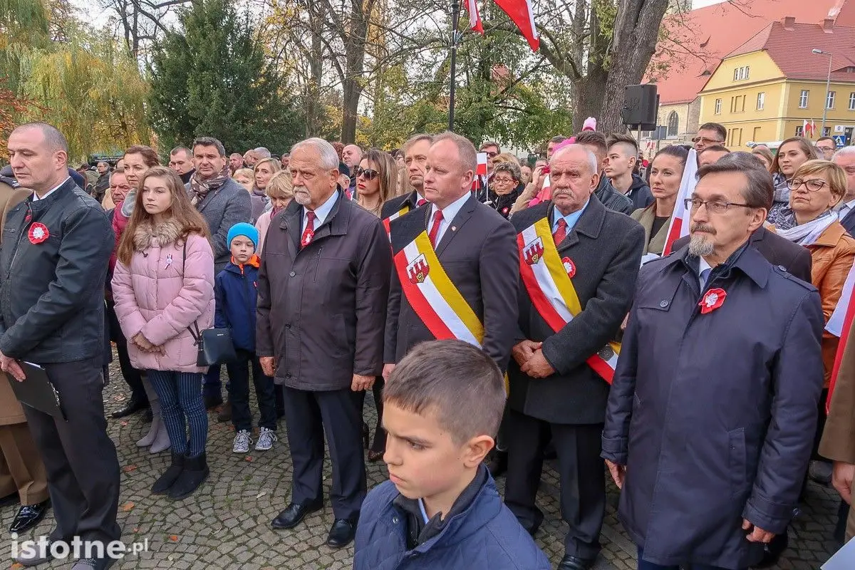 Uroczystość odsłonięcia pomnika 100-lecia Odzyskania Niepodległości