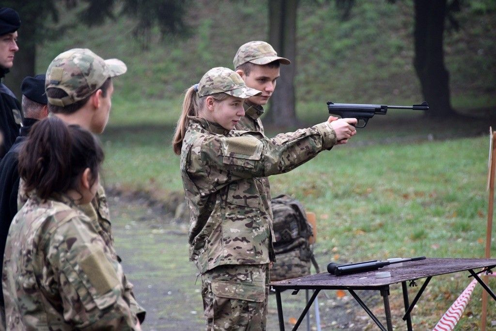 Turniej strzelecki i Zawody sportowo-obronne z okazji 100-lecia Odzyskania Niepodległości w obiektach szkoleniowych 23 Śląskiego Pułku Artylerii w Bolesławcu