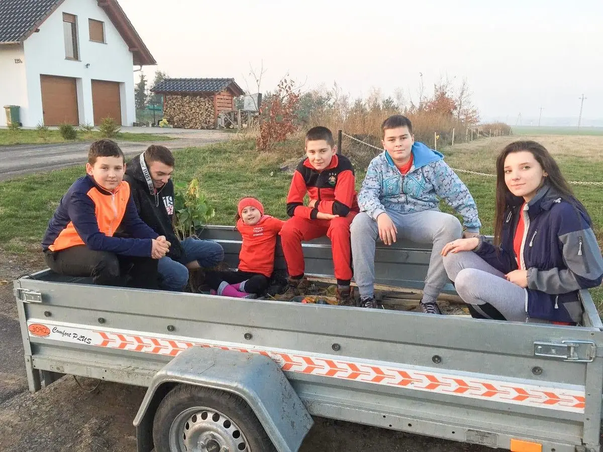 Czerna: posadzili 100 lip dla Niepodległej