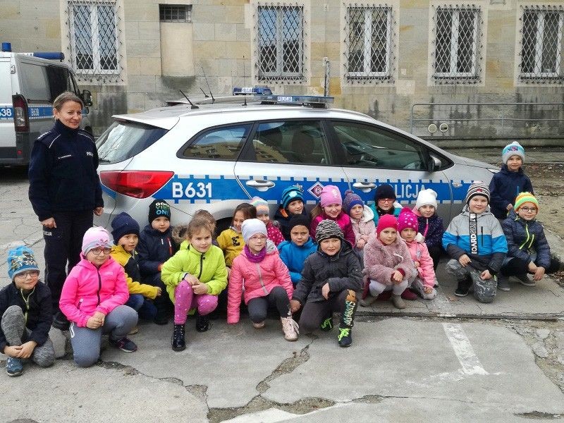 Dzieci ponownie opanowały bolesławiecką komendę policji