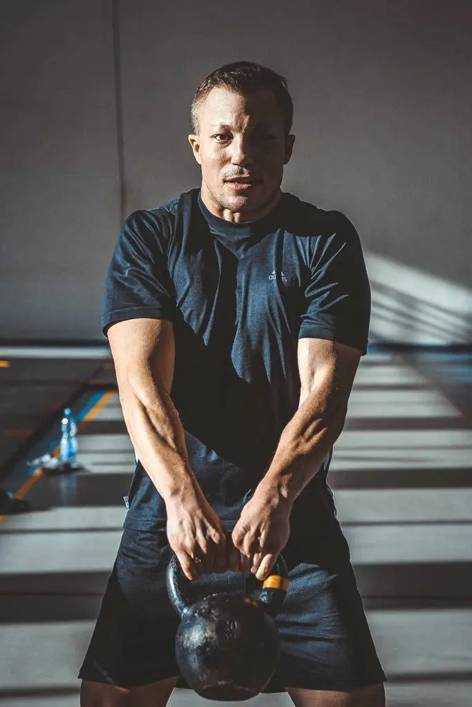 Mistrz świata w muay thai i fighter MMA w świętoszowskiej Brygadzie