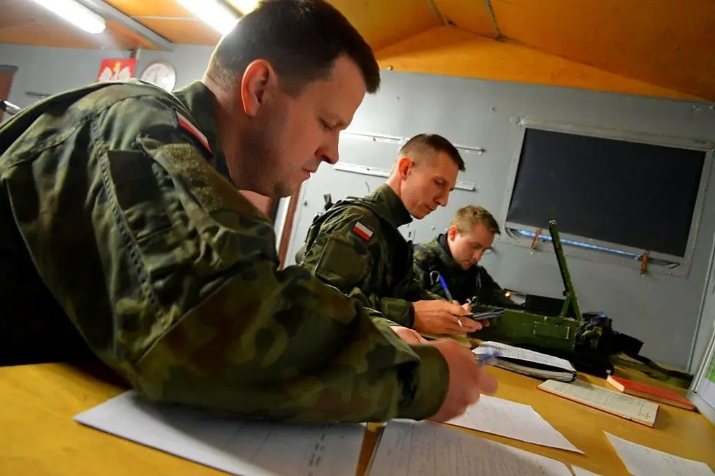 Żołnierze rezerwy strzelali na poligonie