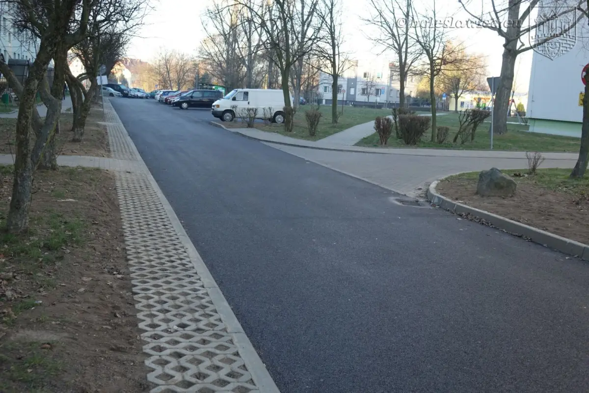 Nowa nawierzchnia przy Gałczyńskiego w Bolesławcu