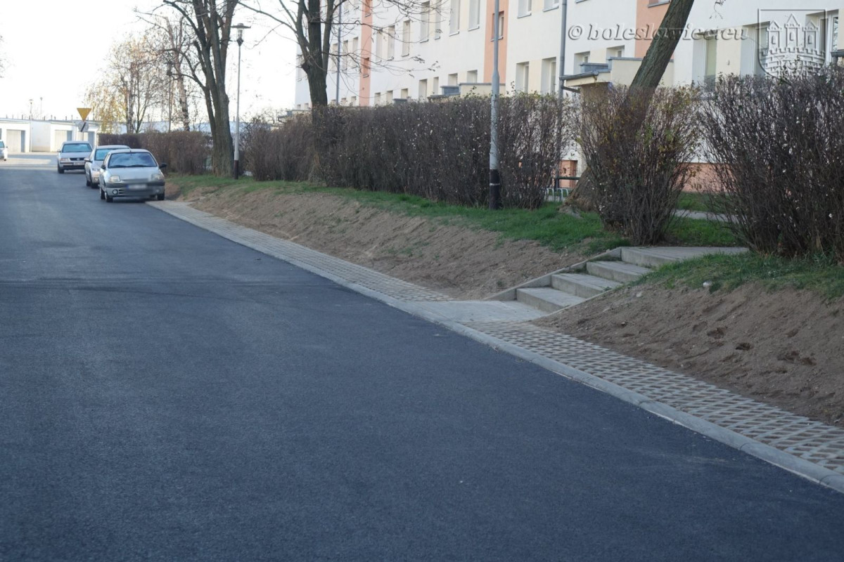 Nowa nawierzchnia przy Gałczyńskiego w Bolesławcu