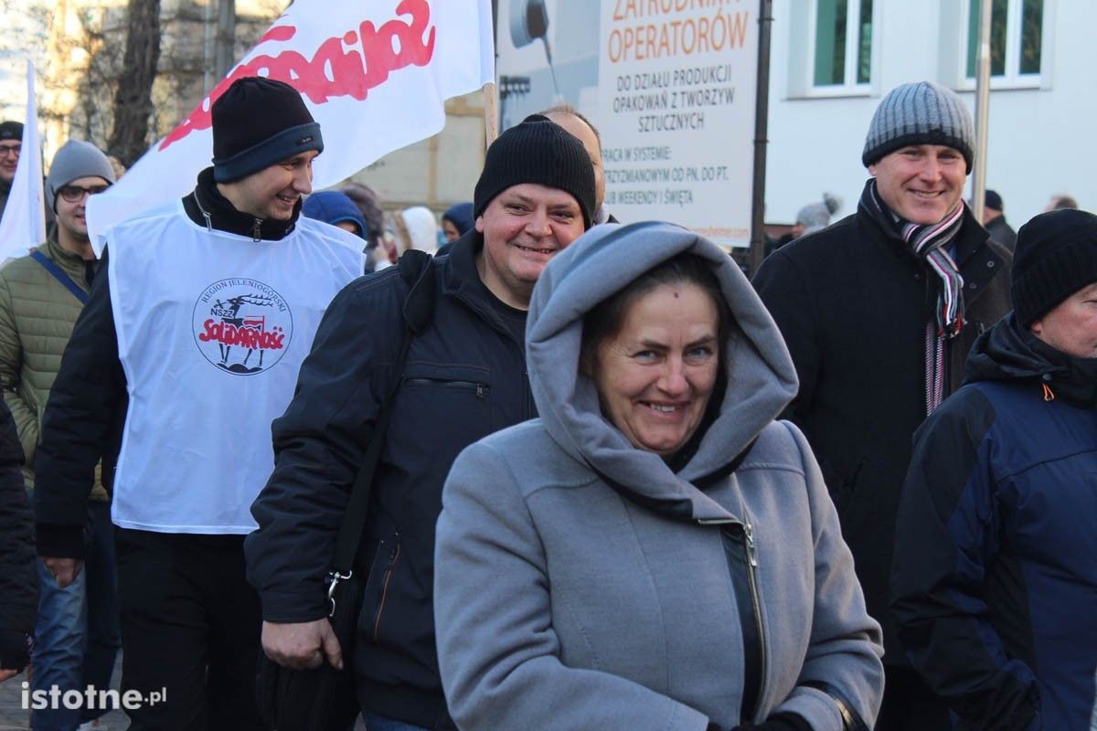 Pikieta przed firmą Gerresheimer w Bolesławcu