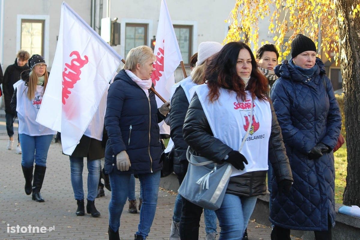 Pikieta przed firmą Gerresheimer w Bolesławcu