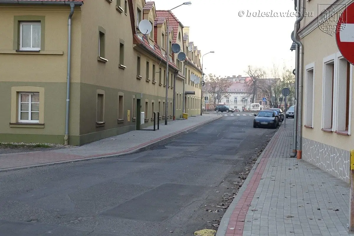 Nowy chodnik na Mazowieckiej