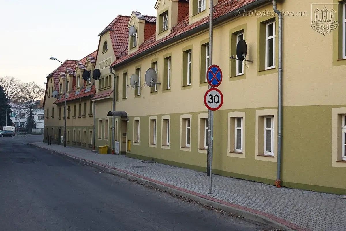 Nowy chodnik na Mazowieckiej