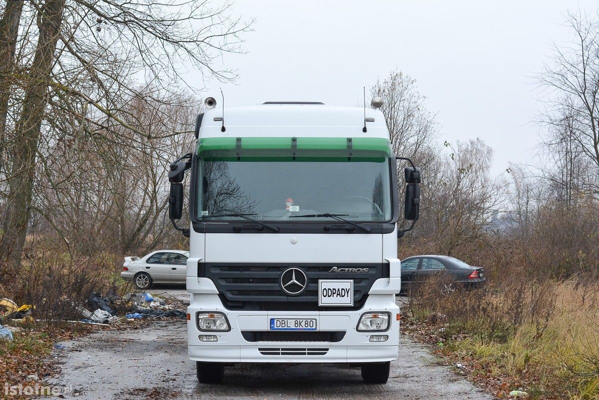 Trwa wielkie sprzątanie Kolonii Staszica