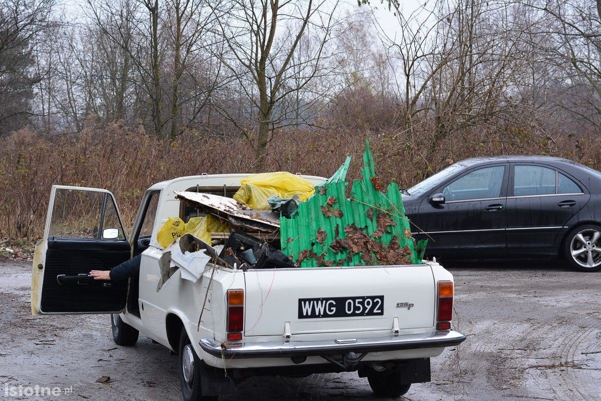 Trwa wielkie sprzątanie Kolonii Staszica