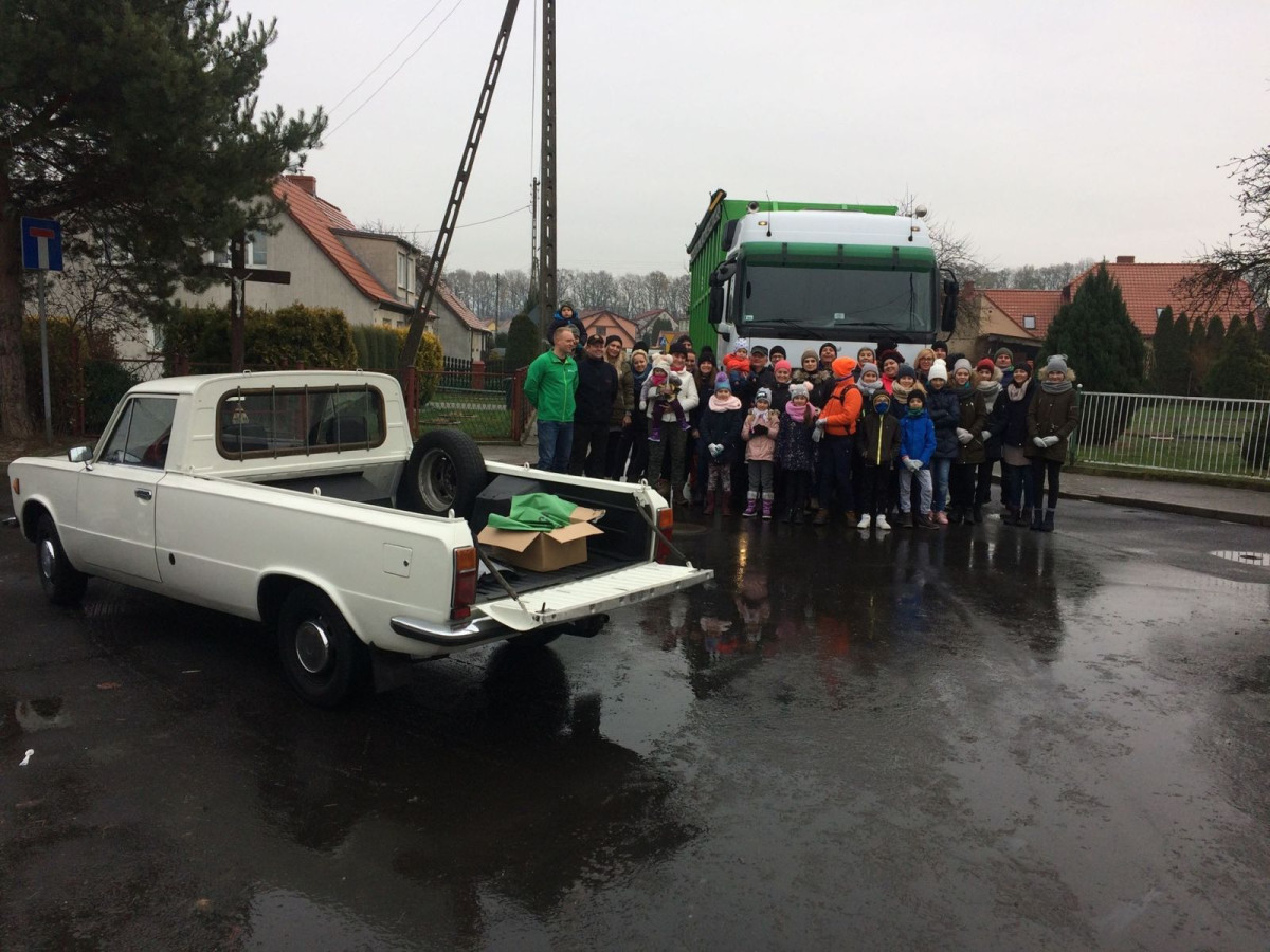 Wielkie sprzątanie Kolonii Staszica