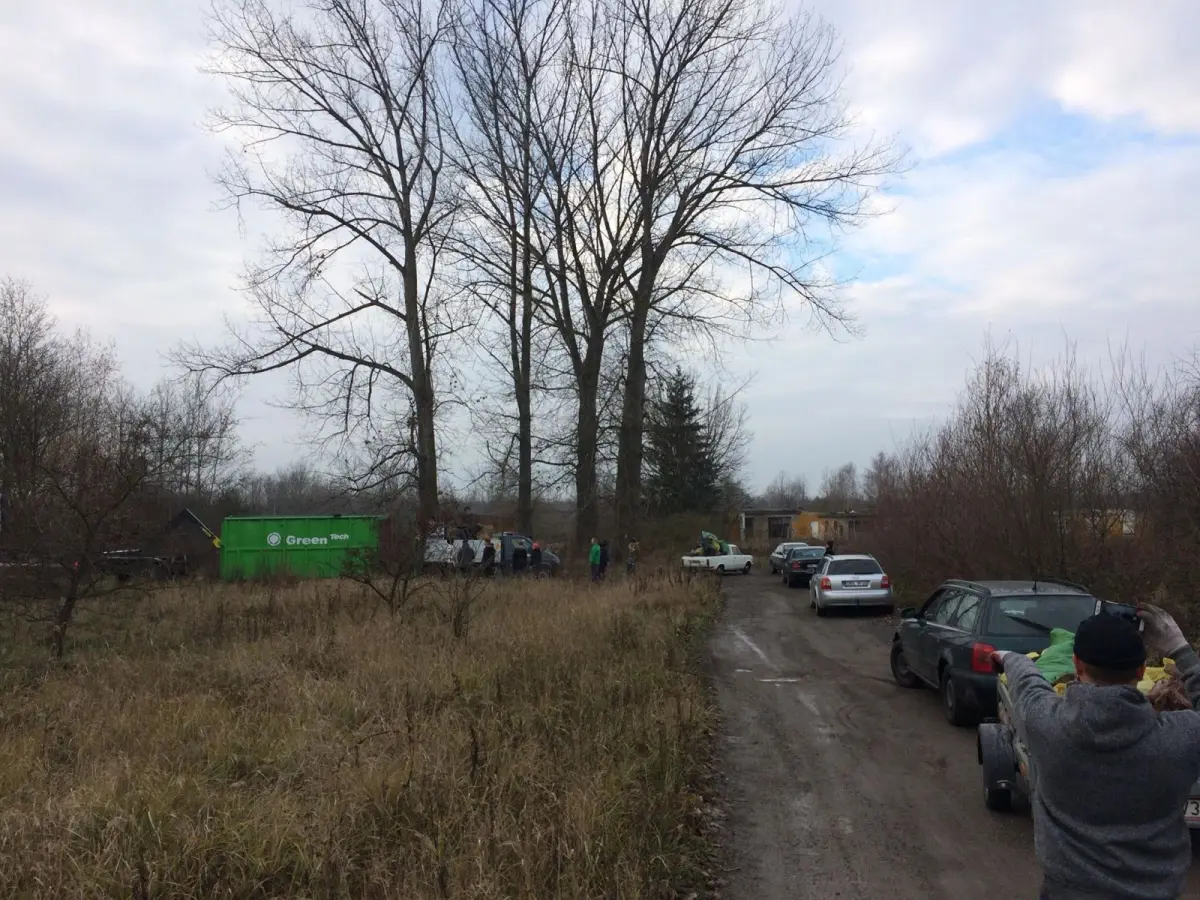 Wielkie sprzątanie Kolonii Staszica