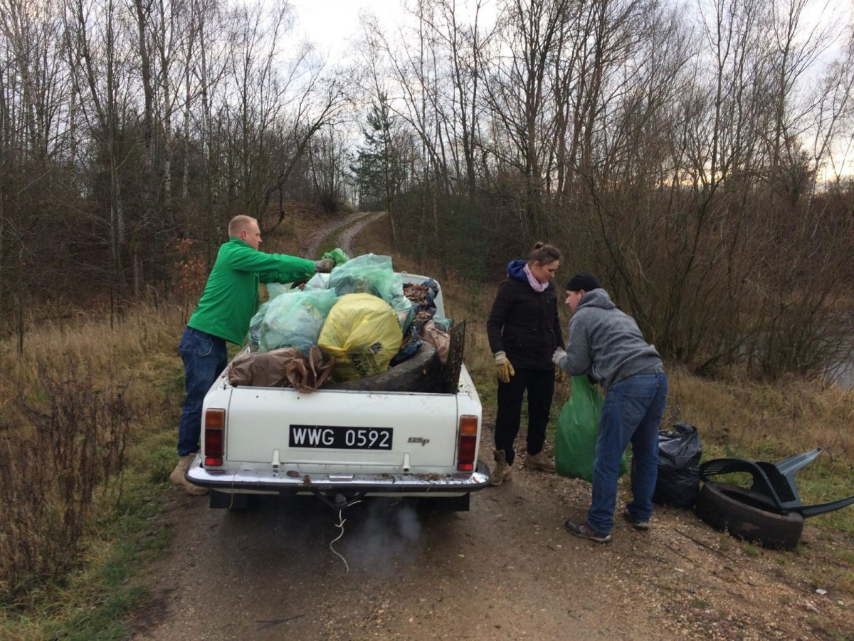 Wielkie sprzątanie Kolonii Staszica