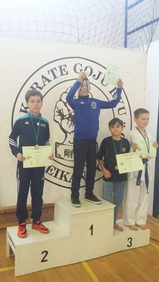 Karatecy TOP Bolesławiec z 9 medalami