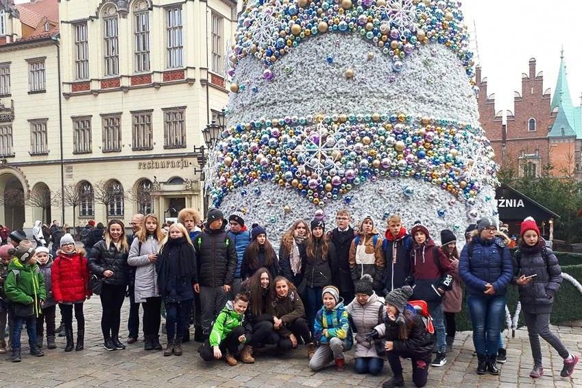 Wrota Historii Rodzinnej – obóz naukowy dla uczniów z SP w Żeliszowie i Nowogrodźcu
