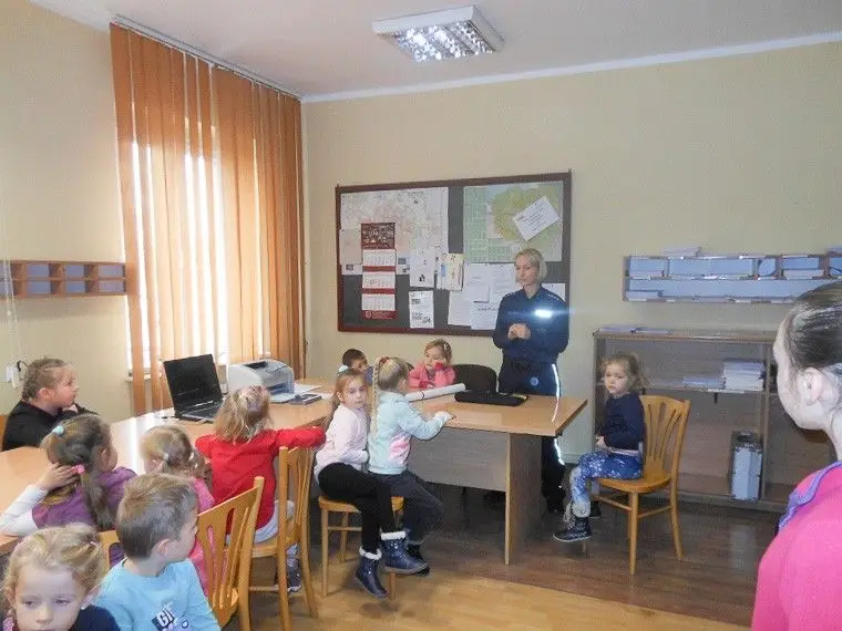 Children from Iwiny Take Over the Bolesławiec Police Headquarters
