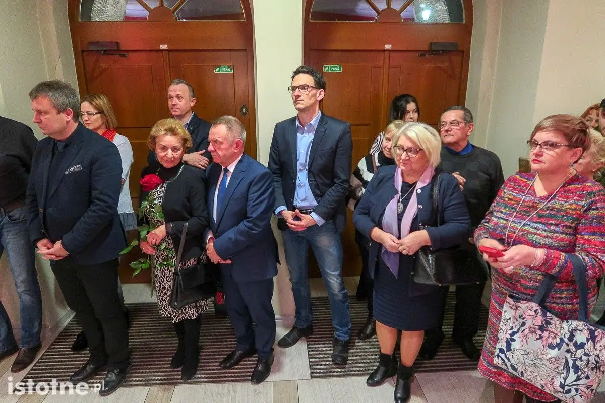 Tablicę poświęconą Dariuszowi Kwaśniewskiemu odsłonięto w Teatrze Starym