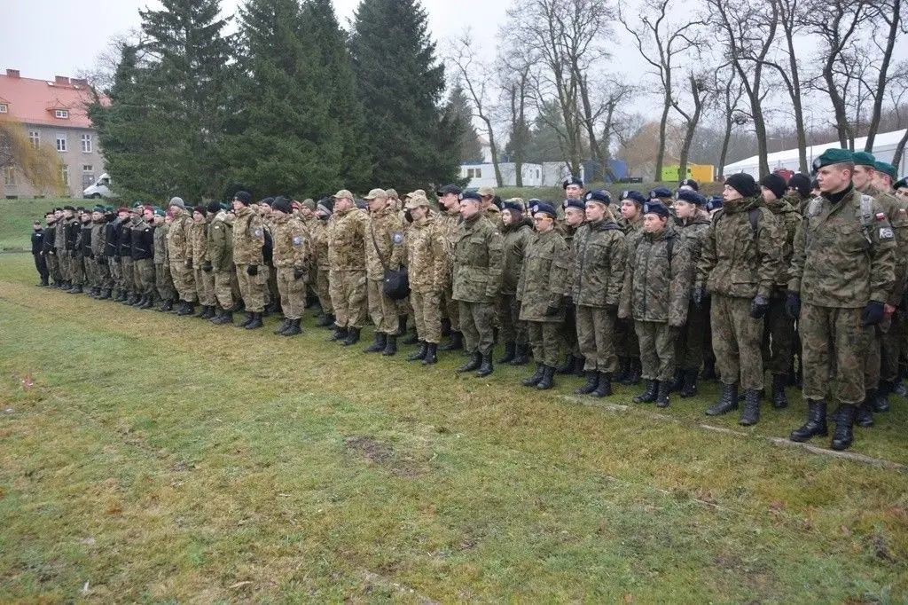 Pobiegli i strzelali dla Niepodległej. Drużyna z II LO druga