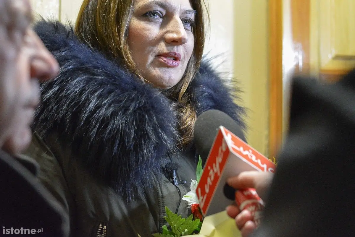Wspaniały prezent świąteczny od Powiatowego Centrum Pomocy Rodzinie. Winda dla pana Edwarda