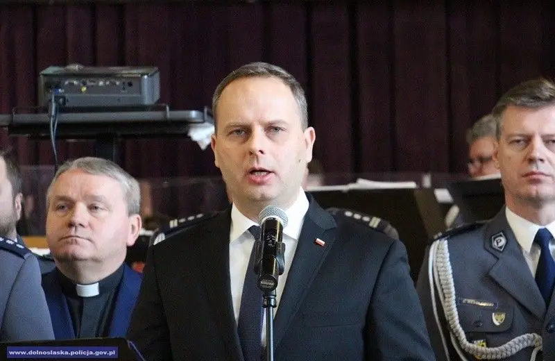 Ponad 80 nowych dolnośląskich policjantów. 4 będzie służyć w KPP Bolesławiec
