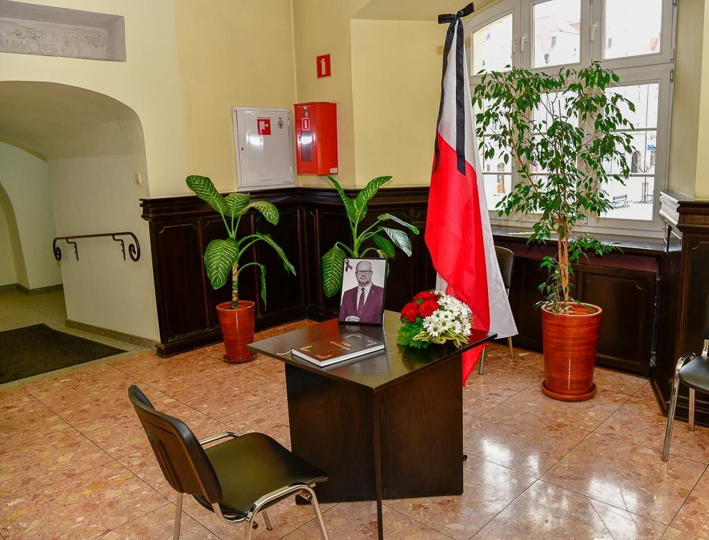 Możesz pożegnać śp. Pawła Adamowicza, wpisując się do księgi