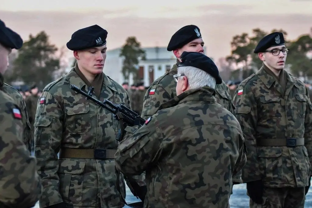 Niezapomniany dzień dla elewów. Wręczono im broń