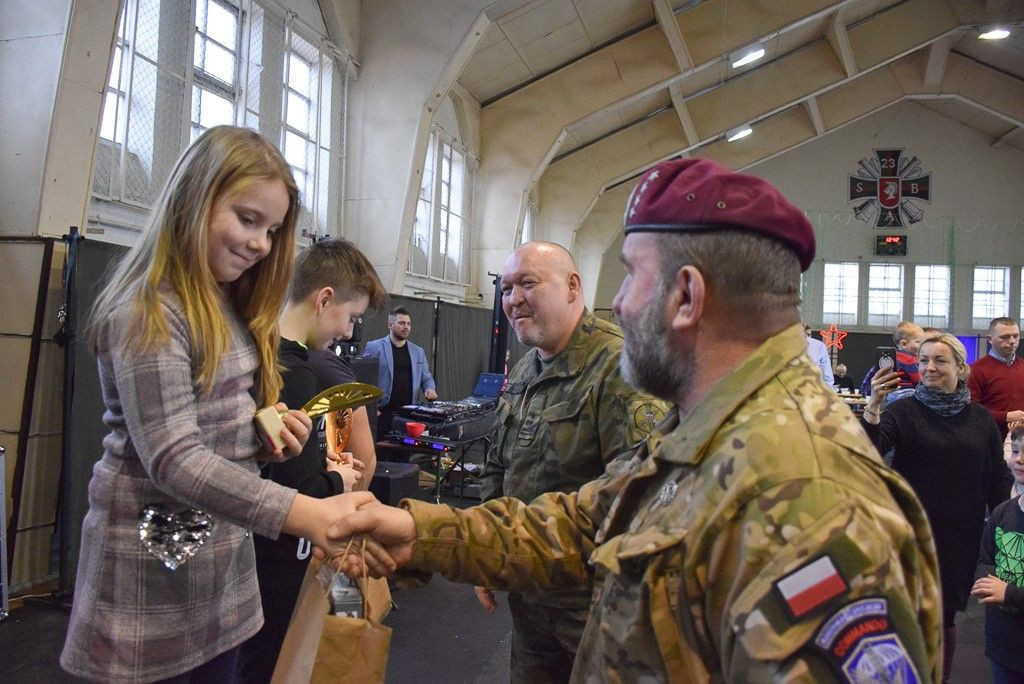 Mikołajki w... moro