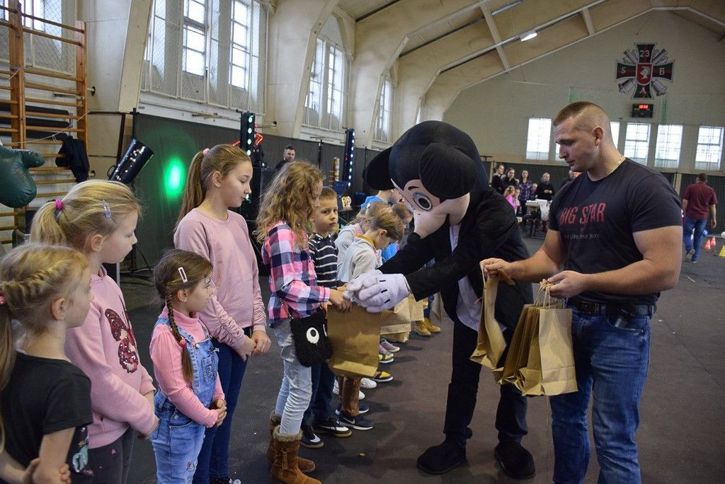 Mikołajki w... moro