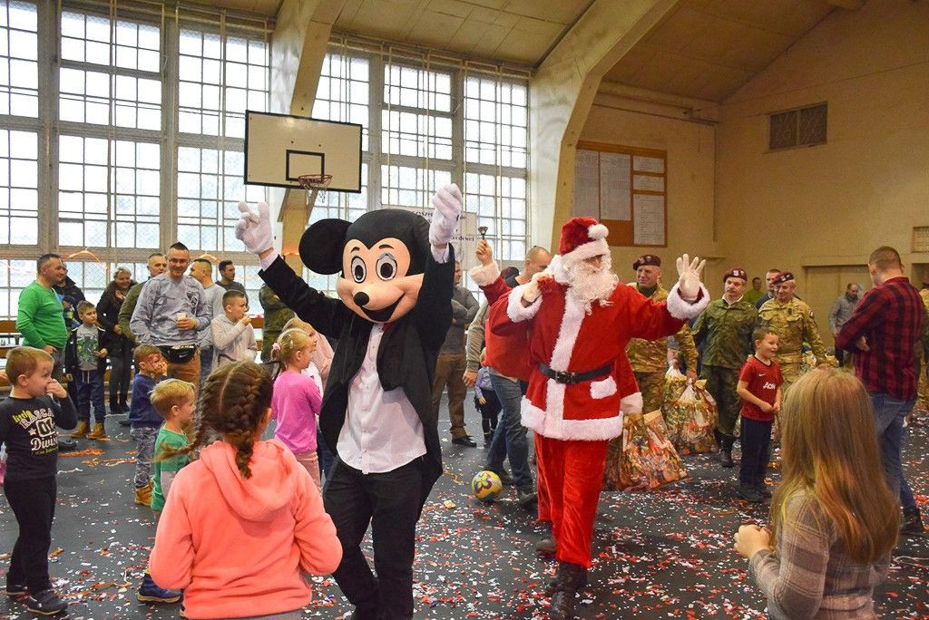 Mikołajki w... moro