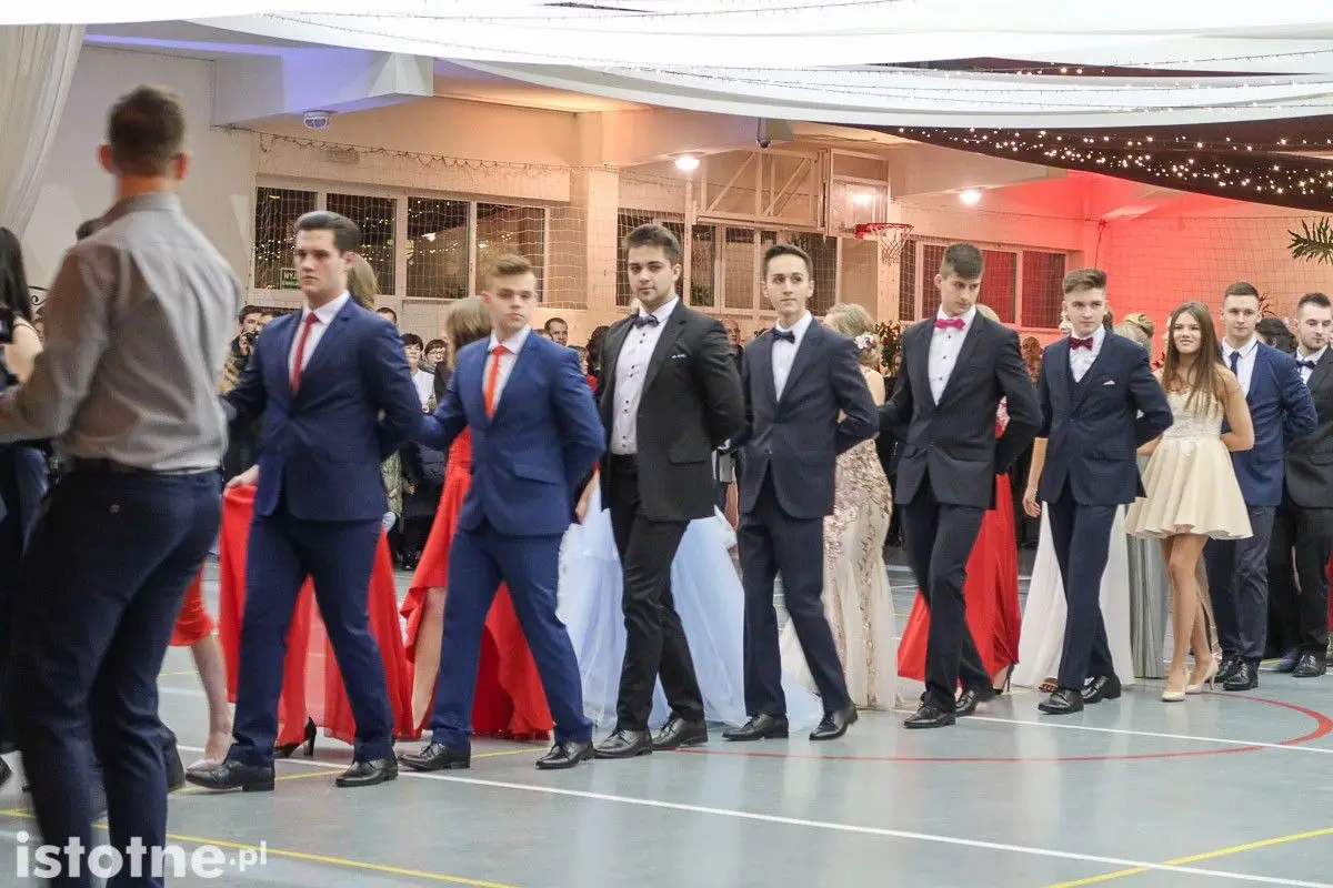 Студентський бал у I LO в Bolesławiec