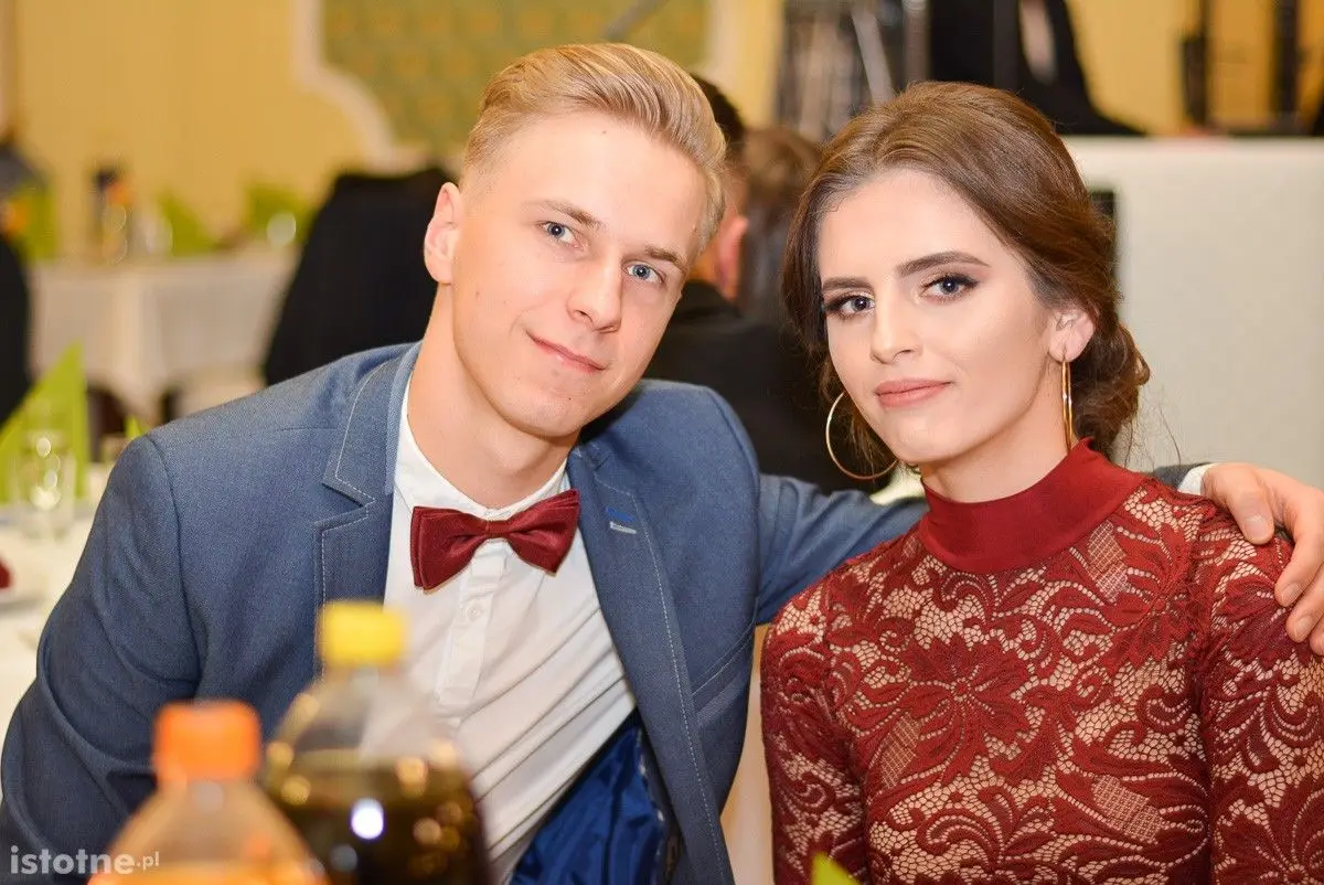 Zobacz, jak bawili się na studniówce uczniowie ZSOiZ