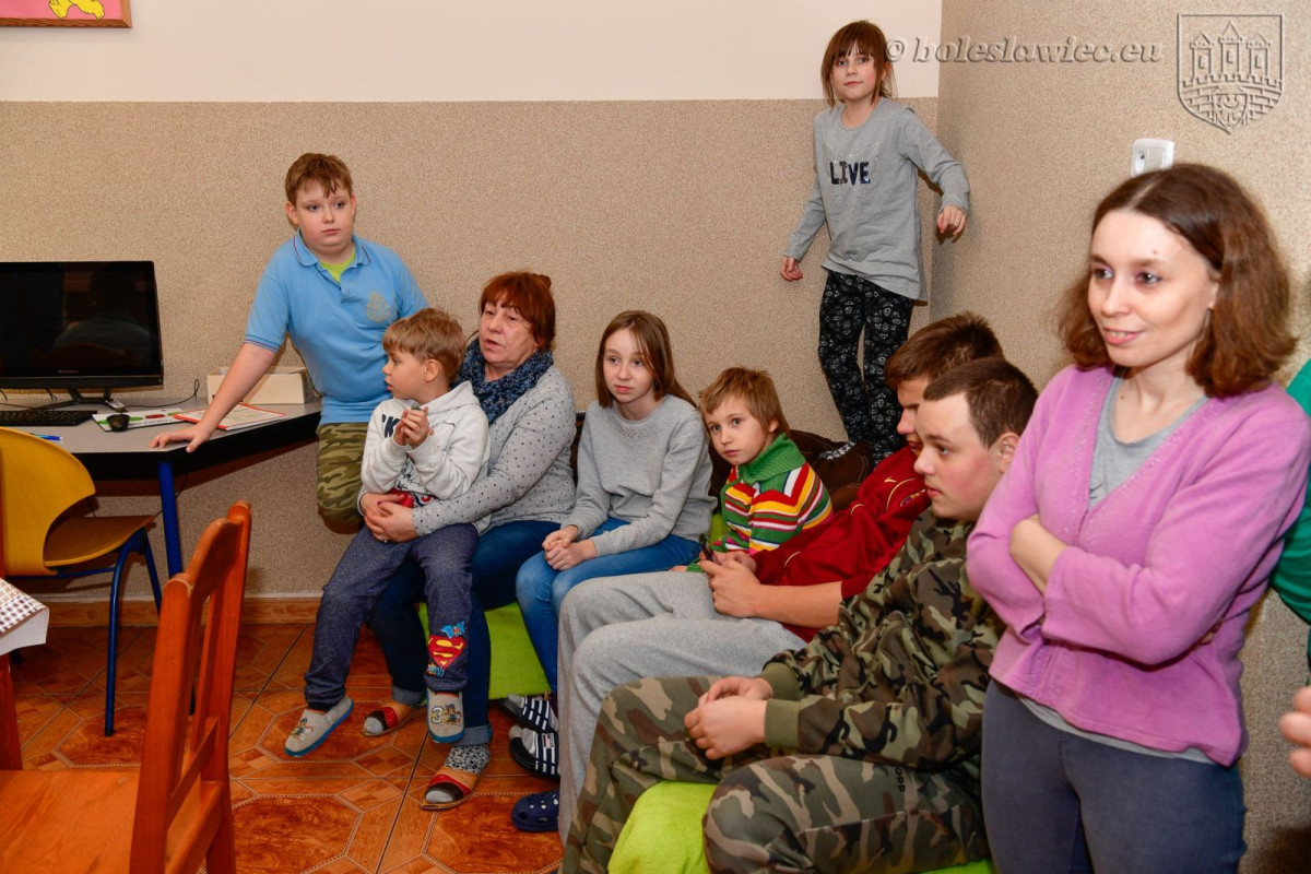 Żołnierze US Army żegnają się z Bolesławcem. Obdarowali dzieciaki z Domu Dziecka