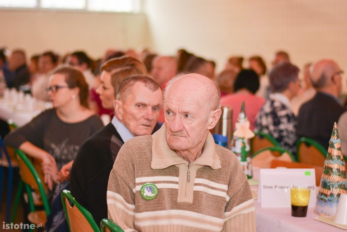 Około 900 osób na spotkaniu opłatkowym osób niepełnosprawnych
